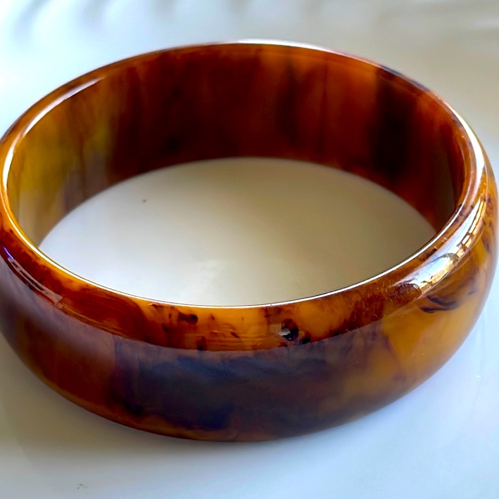 Bakelite Bangle - image 1